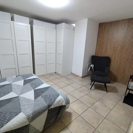 דירה Bright Garden With Pool Near Poeto *